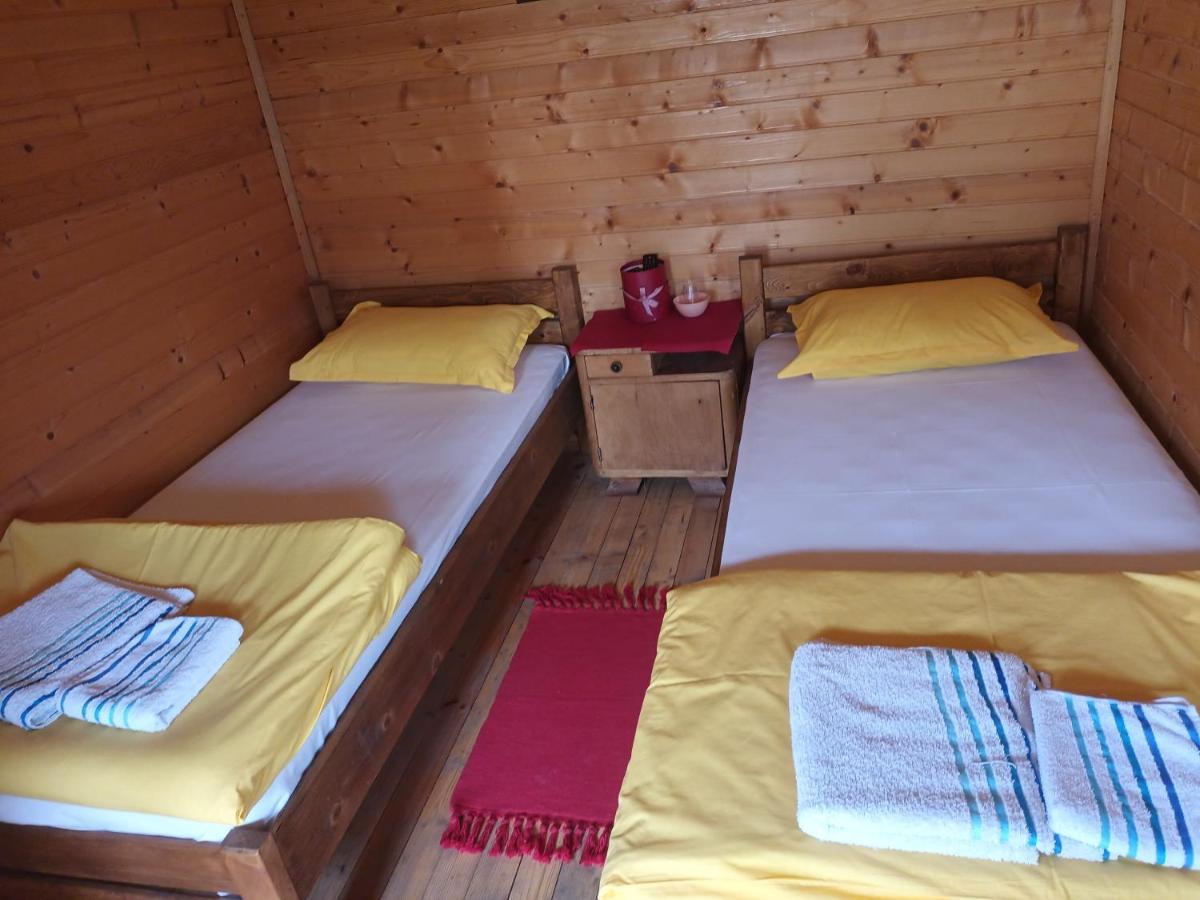 Lolini Bungalovi Novi Sad Luaran gambar