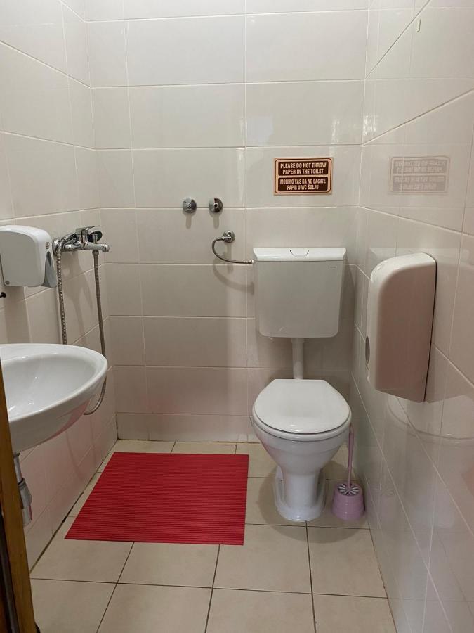 Lolini Bungalovi Novi Sad Luaran gambar