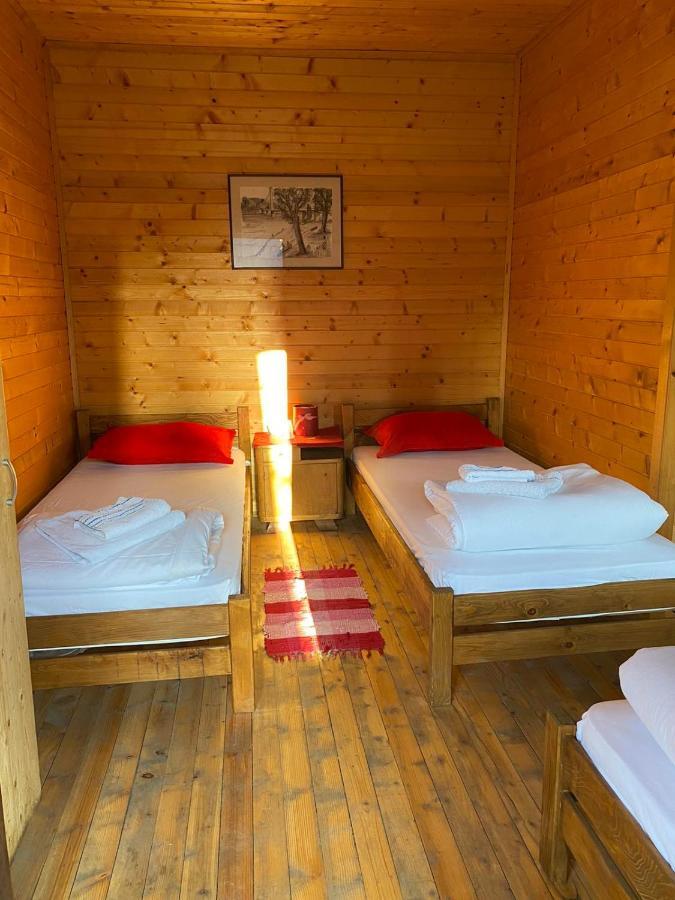 Lolini Bungalovi Novi Sad Luaran gambar