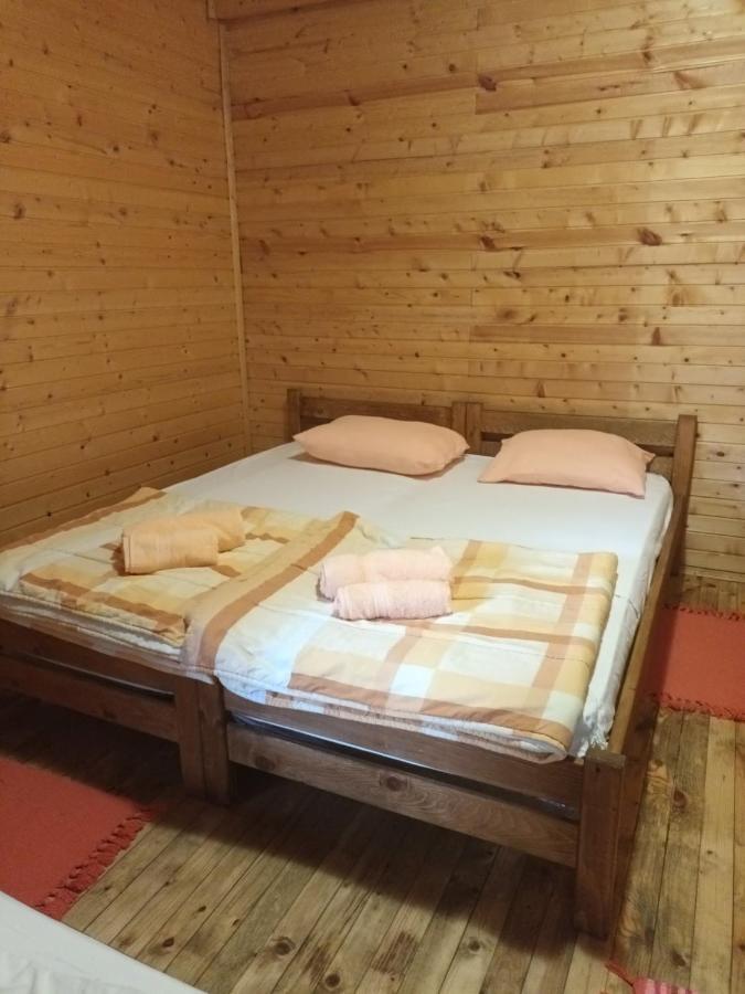 Lolini Bungalovi Novi Sad Luaran gambar