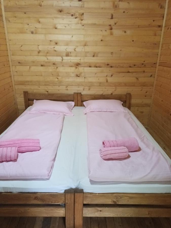 Lolini Bungalovi Novi Sad Luaran gambar