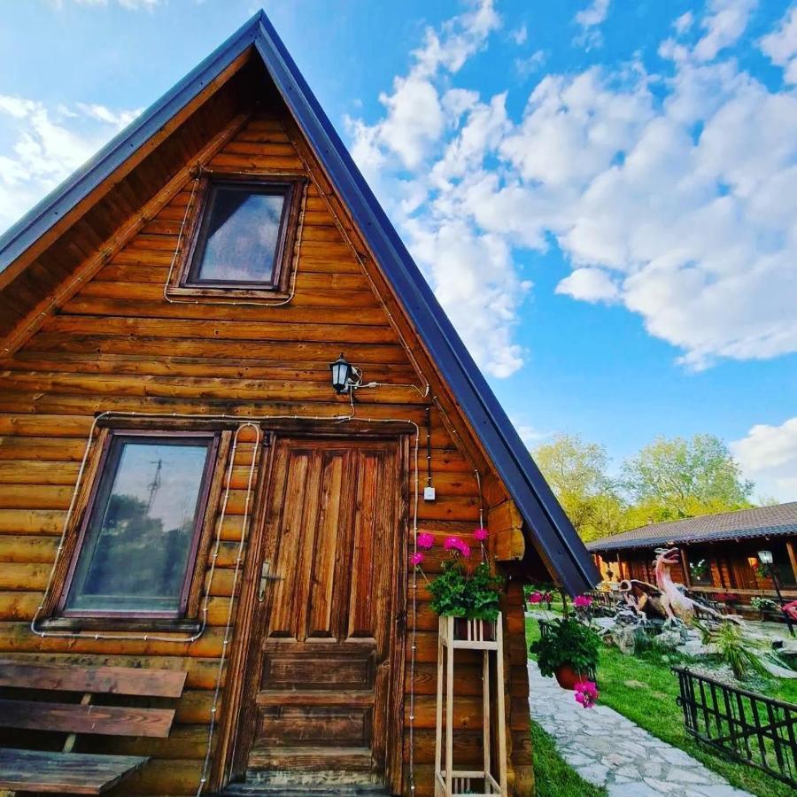 Lolini Bungalovi Novi Sad Luaran gambar